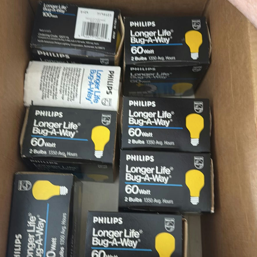 Assorted Light Bulbs and Lighting Supplies - image 3 of 7