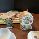 Assorted Vintage Household and Advertising Collectibles - thumbnail 11 of 11