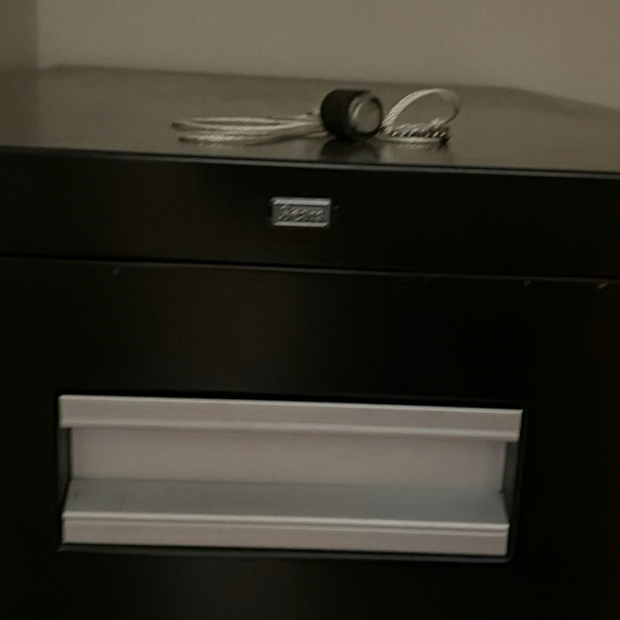 Two 4-Drawer Locking Filing Cabinets - image 6 of 9