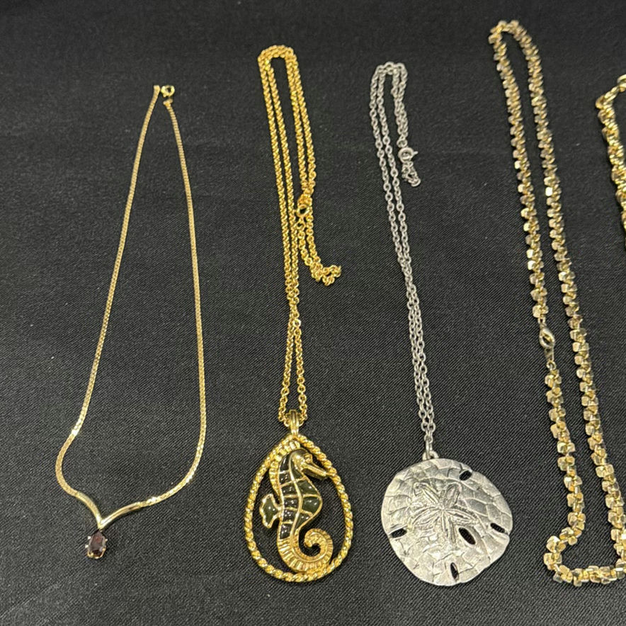 Assorted Necklaces and Bracelet Jewelry Lot - image 2 of 4