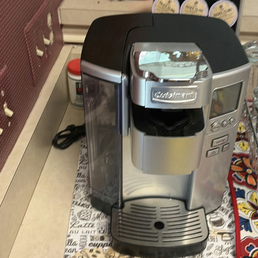Cuisinart Single-Serve Coffee Maker and Keurig K-Cup Pod Holder - image 1 of 6