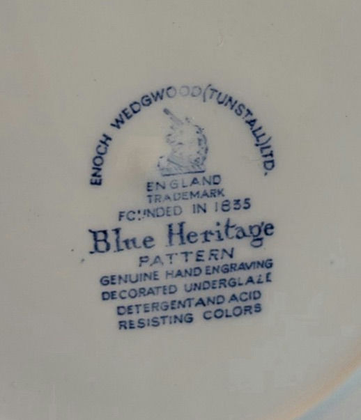 Assorted Decorative Plates, Glass Bowls, and Ceramic Pieces - image 11 of 15