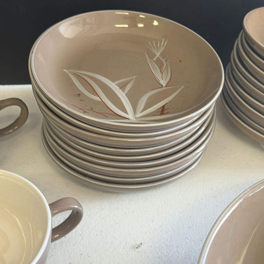 Ceramic Dinnerware Set with Bowls, Cups, Plates, and Serving Pieces - image 8 of 14