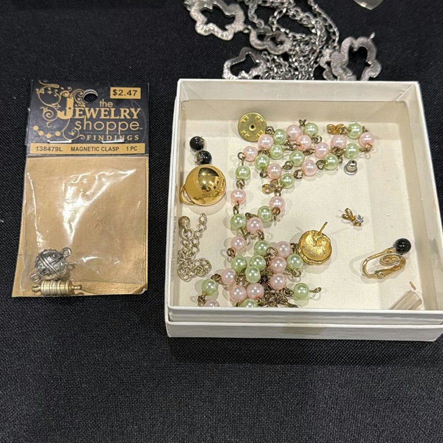 Assorted Jewelry and Jewelry Making Items - image 4 of 4