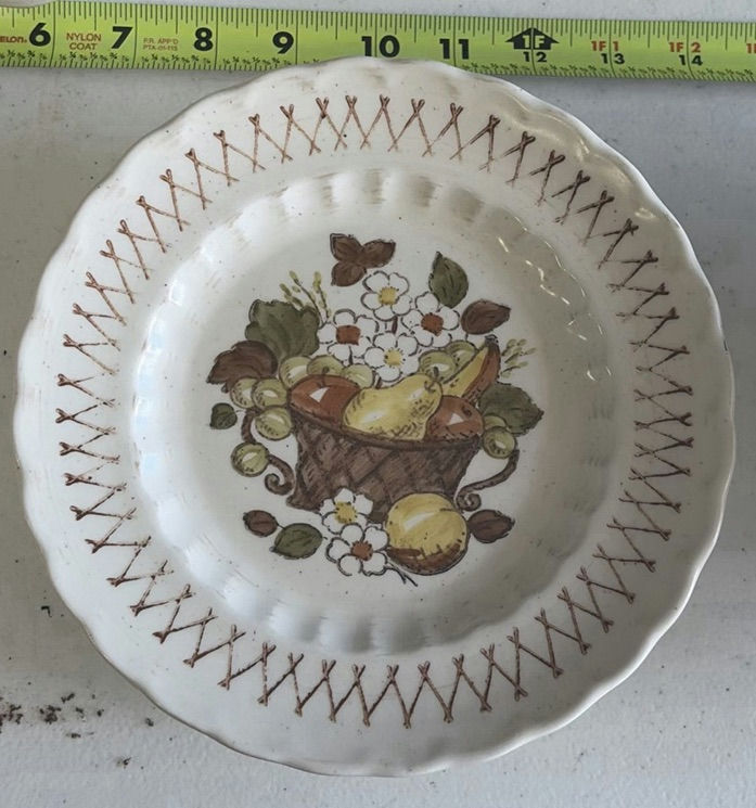 Metlox Vernon Ware California Ceramic Plates and Saucers Set - image 7 of 17