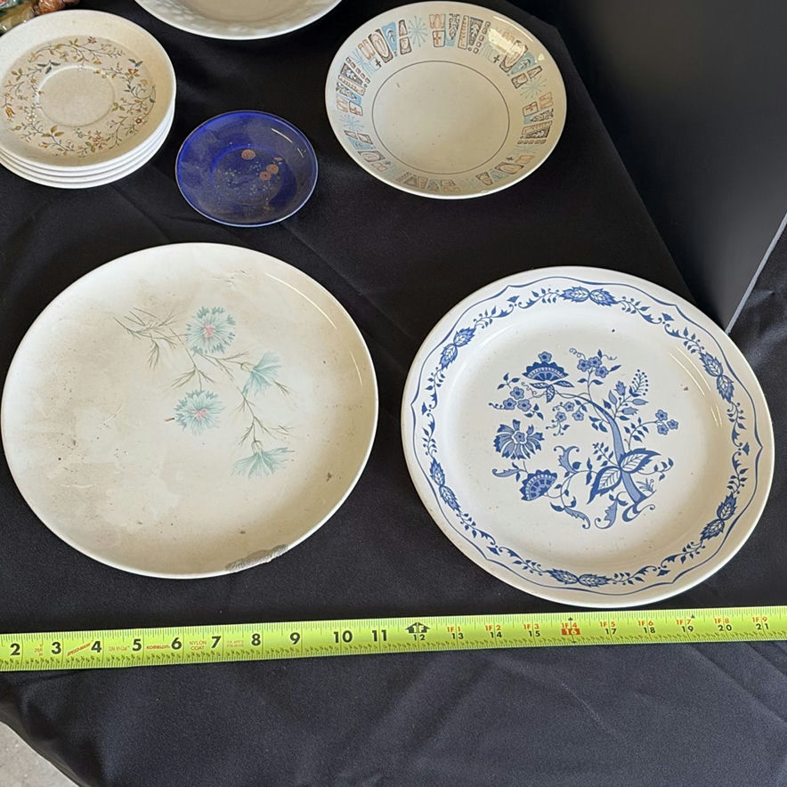 Assorted Decorative Ceramic Plates, Bowls, and Cornucopia Decor - image 7 of 7