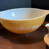 Assorted Vintage Kitchenware and Household Items - thumbnail 12 of 14
