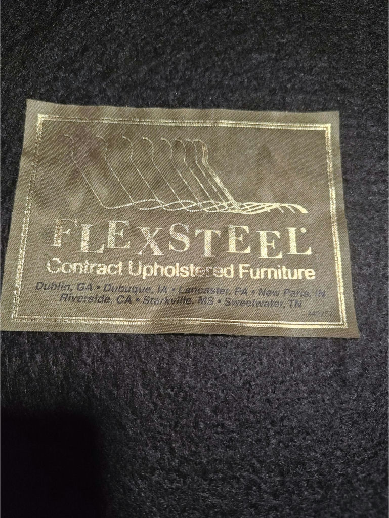 Lot of 2 Flexsteel Commercial Counter Stools - image 8 of 9