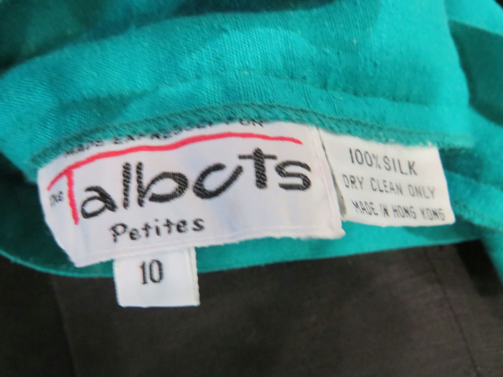 Assorted Silk Women's Clothing Pants Skirts and Tops - image 12 of 17