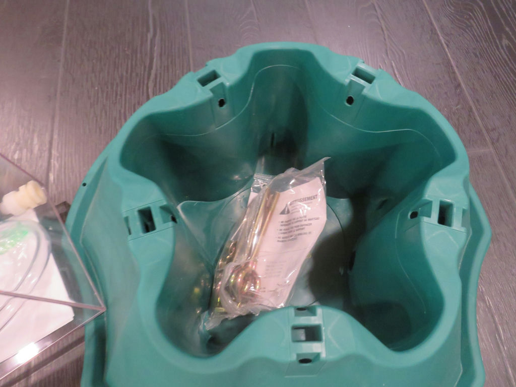 New Self Watering Gravity Christmas Tree Stand 1 of 2 - image 5 of 7