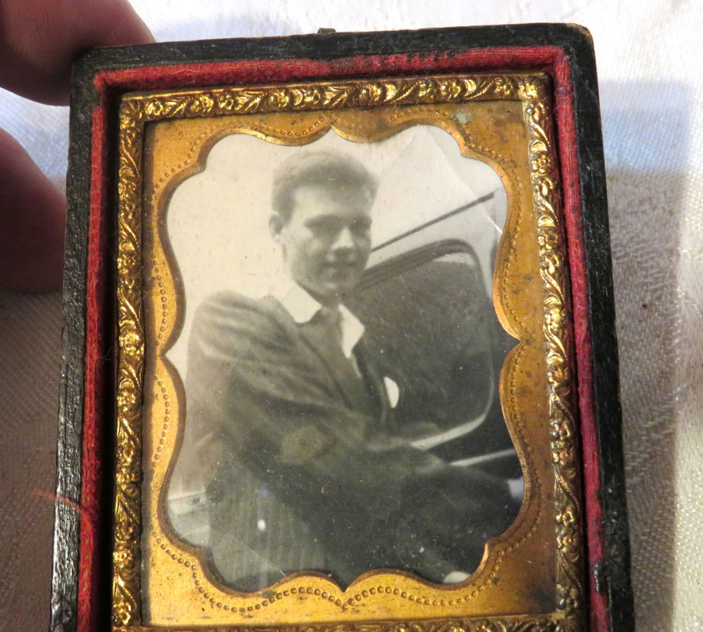 4 Antique and Vintage Photos Tintype - image 8 of 9