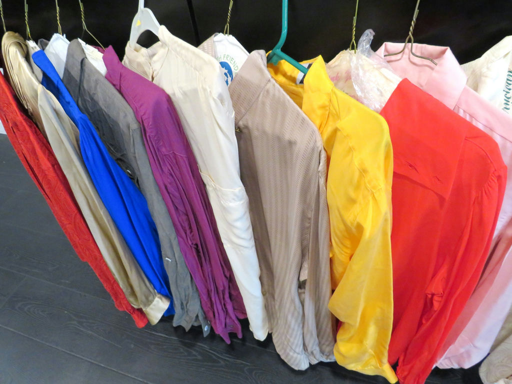 14 Silk Women's Long Sleeve Button Shirts - image 3 of 14