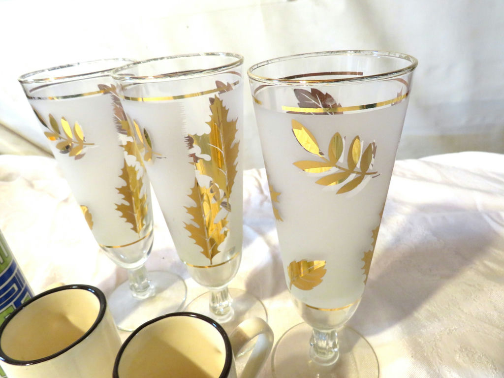 MCM Libby Pilsner Gold Leaf and Fun Mugs - image 3 of 5