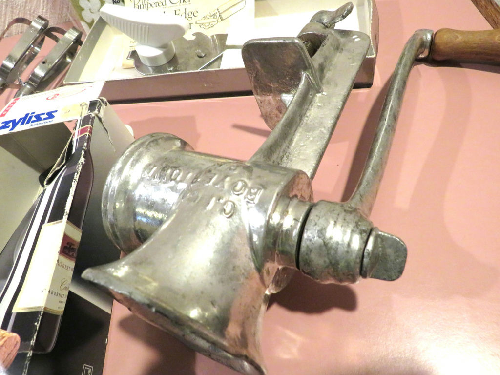 Kitchen Meat Grinder and Assorted Kitchen Tools - image 2 of 6