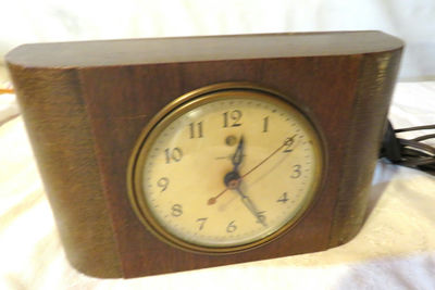 Antique General Electric Mantle Clock - Image 1 of 4