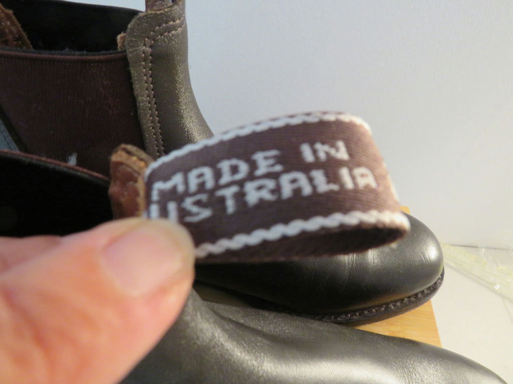 Baxter Australia Pony Chelsea Ankle Boots Size 9 - image 3 of 4