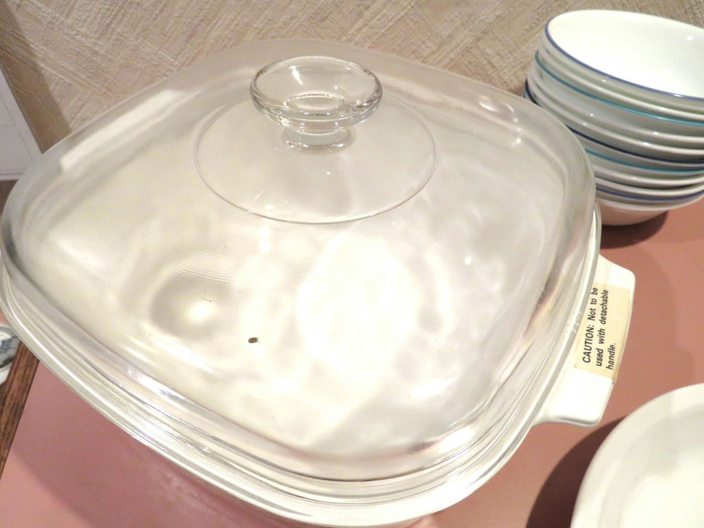 Corelle Covered Casserole with Lots of Bowls - image 7 of 7