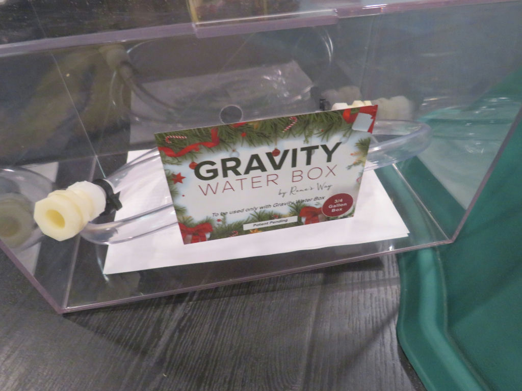 New Self Watering Gravity Christmas Tree Stand 1 of 2 - image 4 of 7