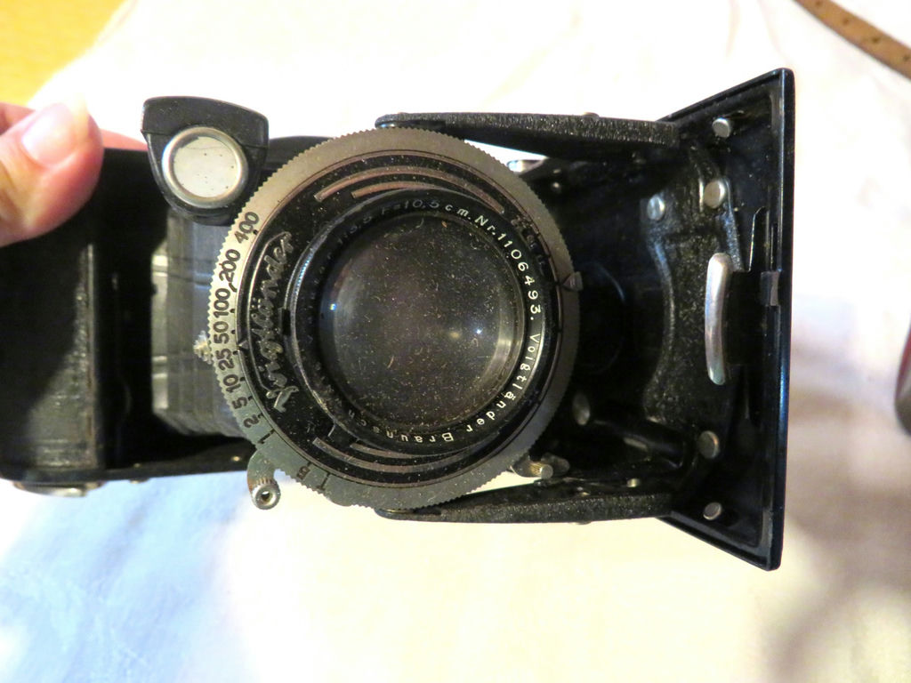 Antique Voightlander Bessa 6x9 Accordion Camera with Case - image 3 of 11