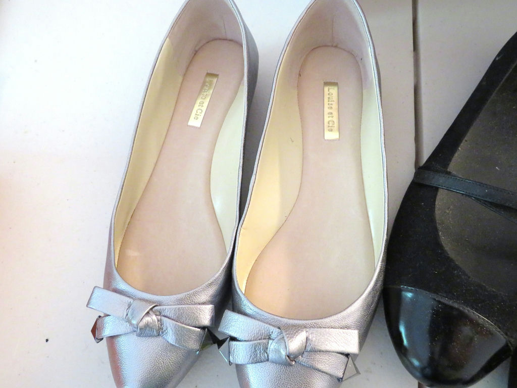 5 Pairs of Women's Flats Shoes Some Designer - image 9 of 14