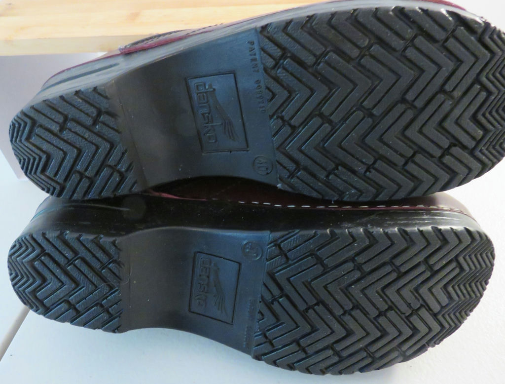 Women's Dansko Leather Clogs Size 40 - image 5 of 6