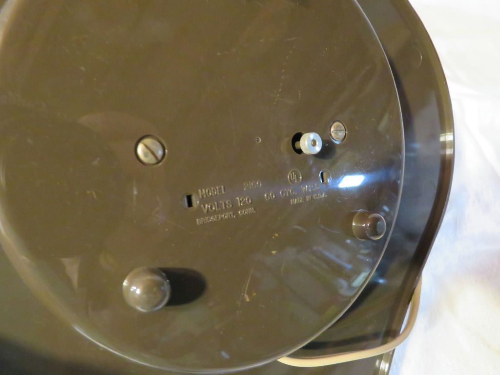 GE Model 2160 MCM Wall Clock - image 4 of 4
