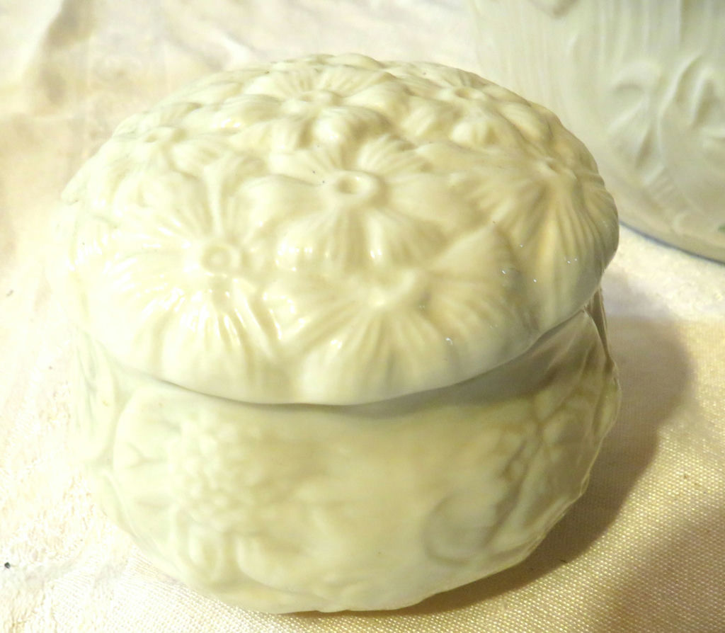 Belleek Bowl and Belleek Creamer Sugar and Covered Jar Green stamp on bottom - image 4 of 11