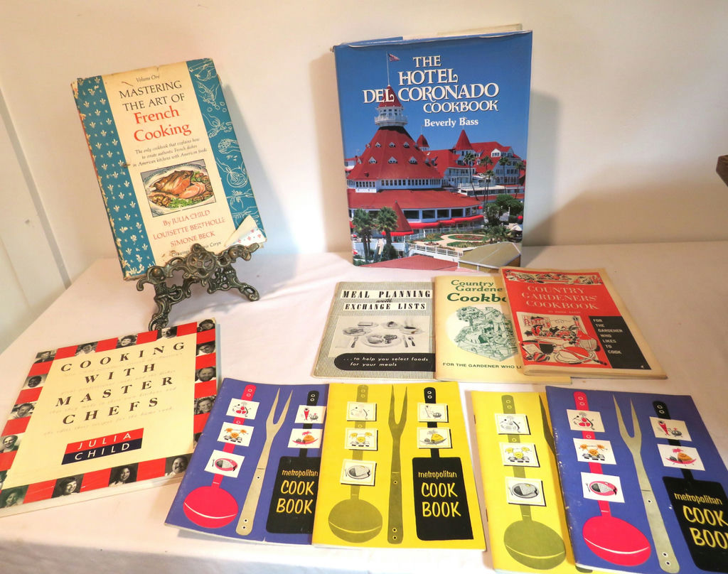 Julia Child Cookbooks Vintage MCM Recipe Books Hotel - image 7 of 8