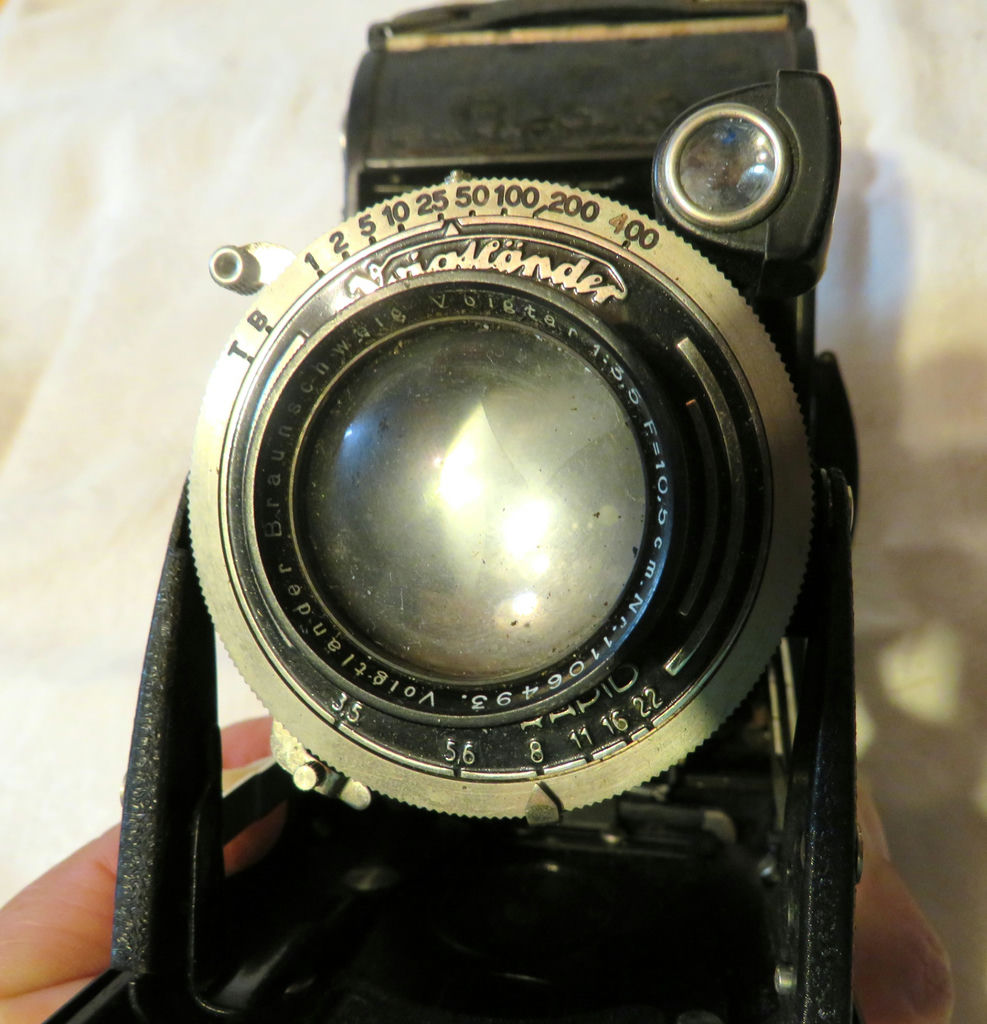 Antique Voightlander Bessa 6x9 Accordion Camera with Case - image 6 of 11