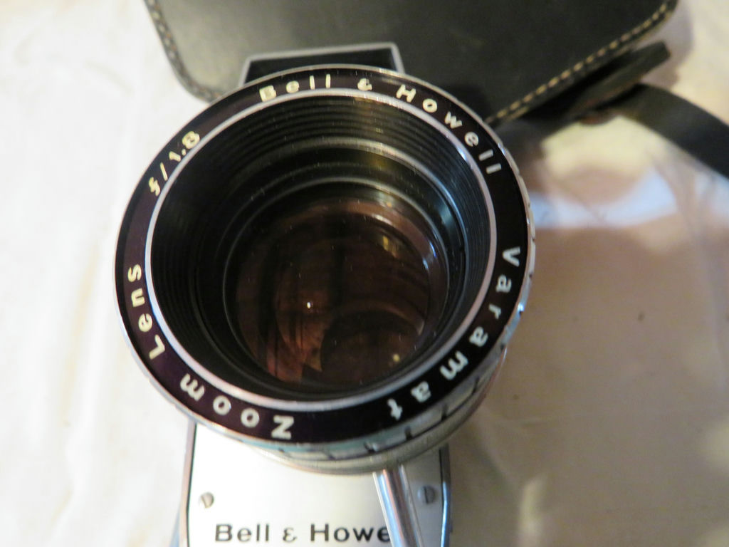 1960s Bell & Howell Zoomatic Director Series Movie Camera - image 5 of 10