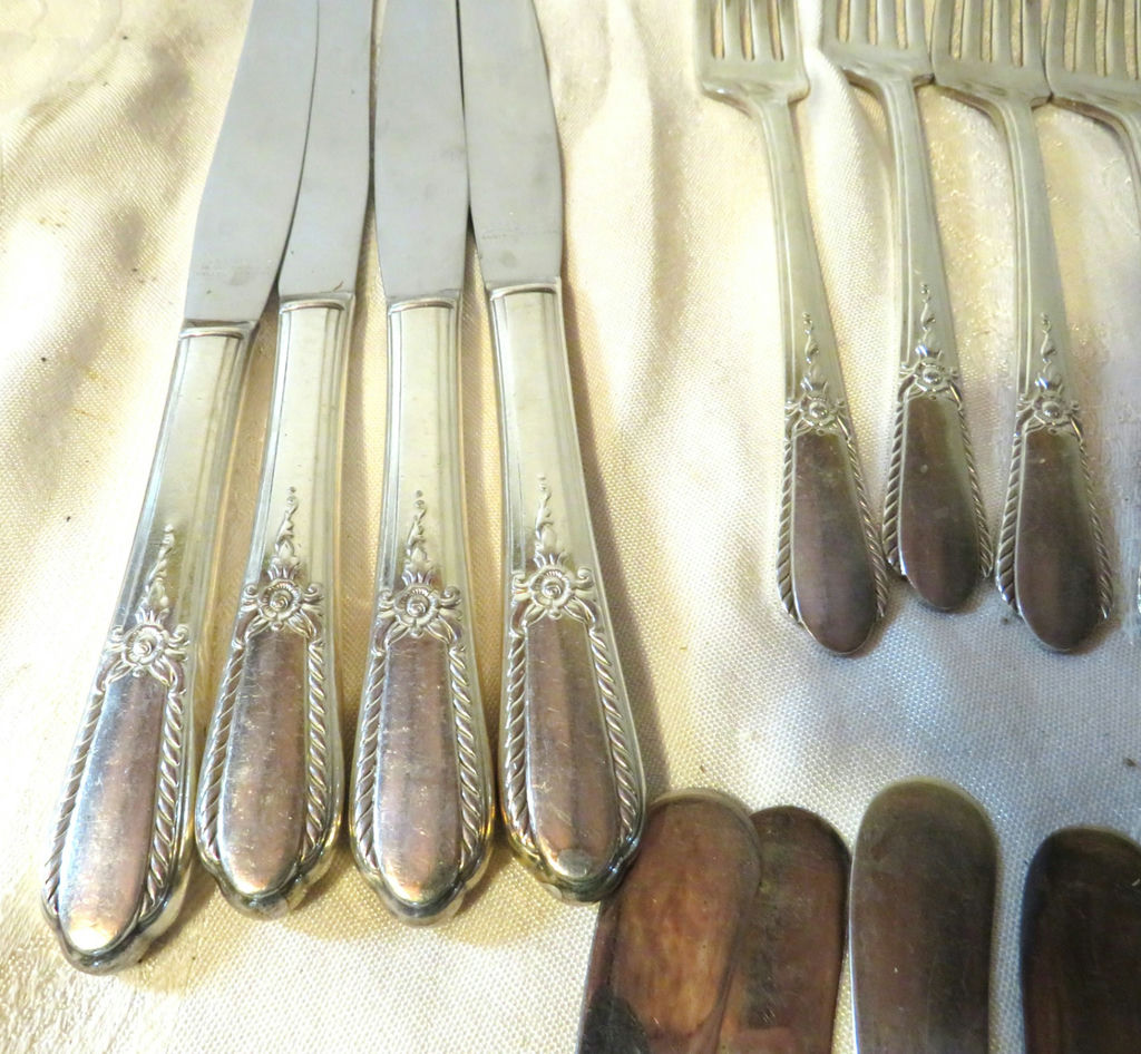 Vintage Simeon & Roger’s Flatware with Additional Spoons - image 6 of 11