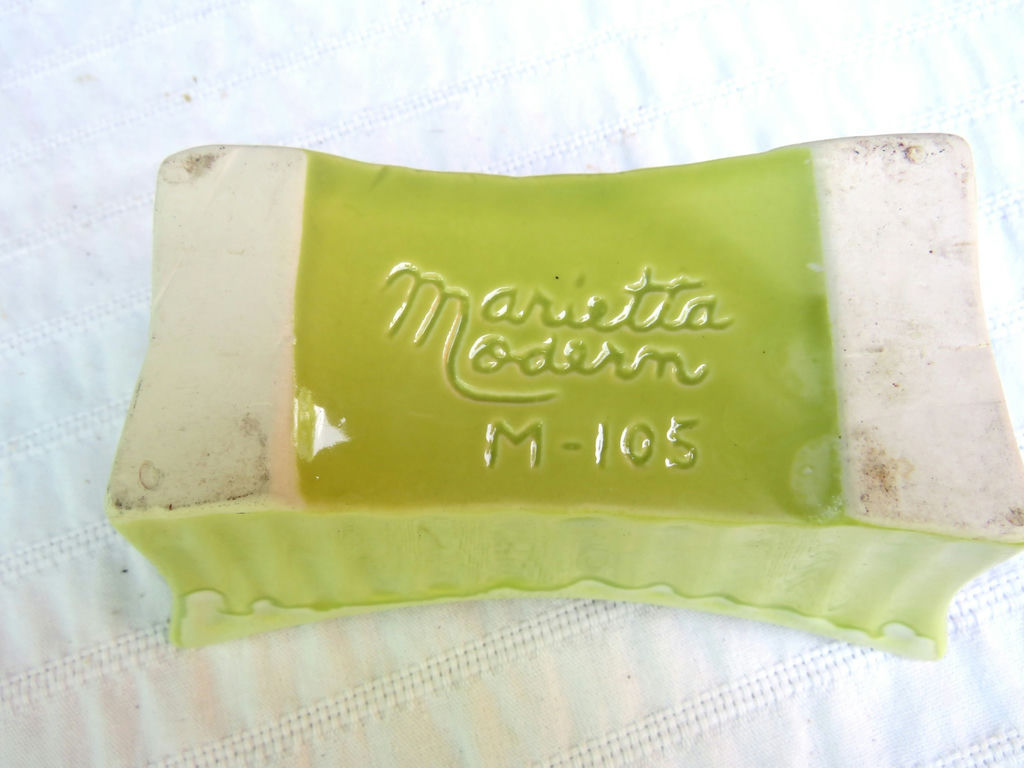 Vintage Marietta Modern Chartreuse Small Planter Vase - image 5 of 6