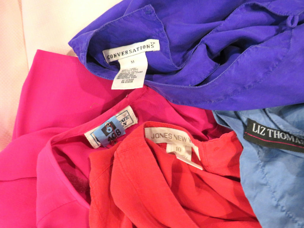 11 Short Sleeve Silk Tops Solid Colors Women's Various Sizes - image 4 of 7