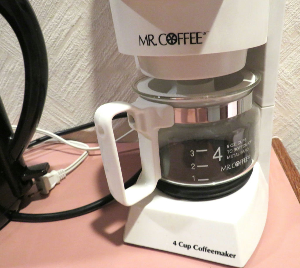 Sweetwater Electric Tea Kettle and Mr. Coffee - image 3 of 6