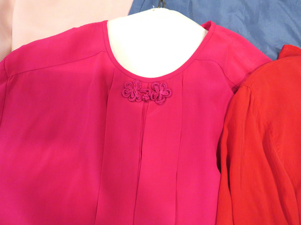 11 Short Sleeve Silk Tops Solid Colors Women's Various Sizes - image 5 of 7