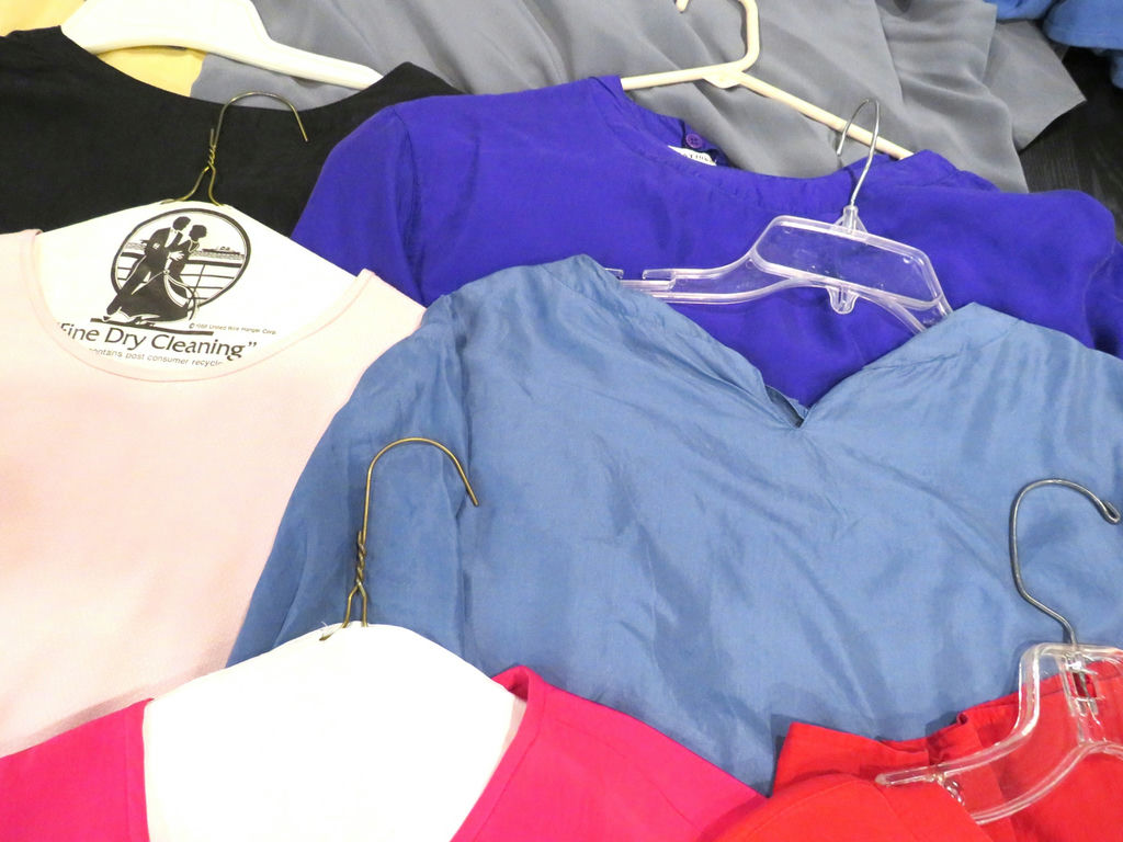 11 Short Sleeve Silk Tops Solid Colors Women's Various Sizes - image 7 of 7