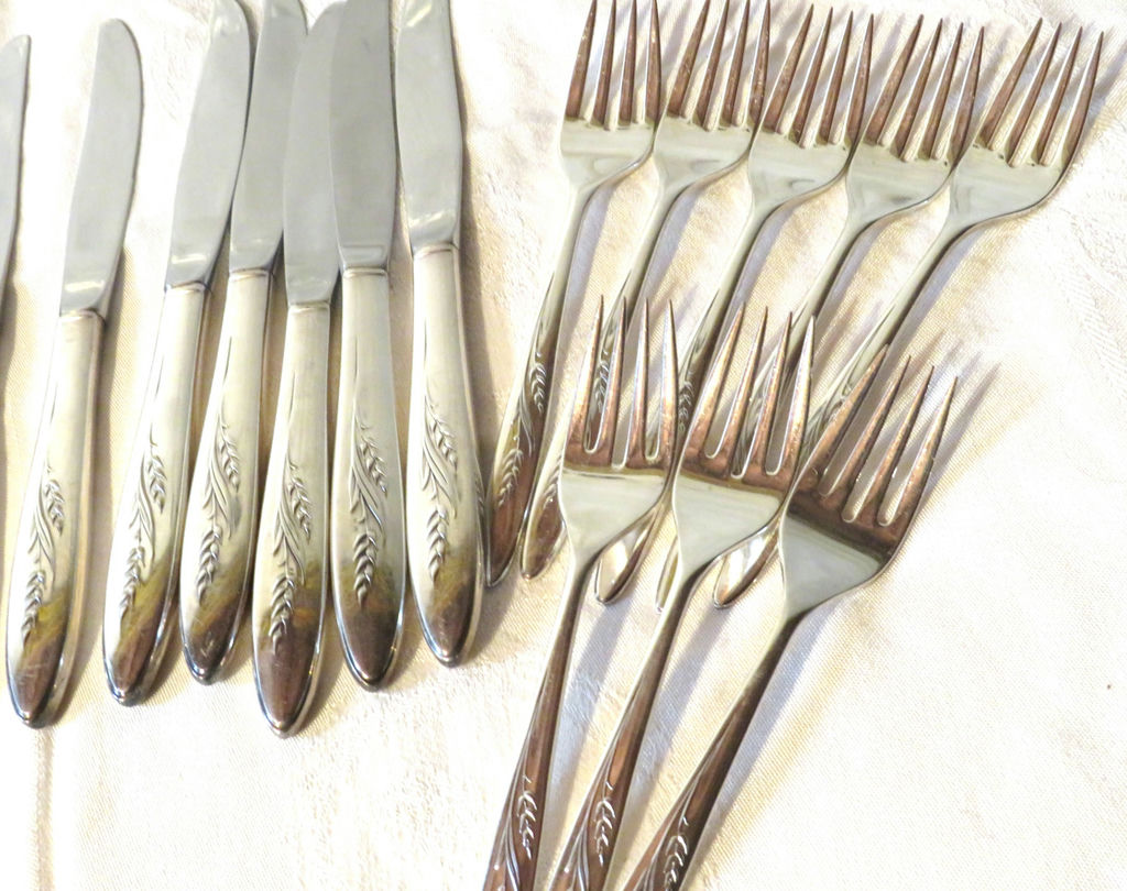Vintage Community Flatware Song of Autumn Pattern - image 5 of 6