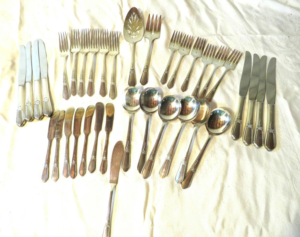 Vintage Simeon & Roger’s Flatware with Additional Spoons - image 2 of 11