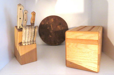 Farberware knives in Block Cutting Board and MCM Ice Bucket - Image 1 of 8