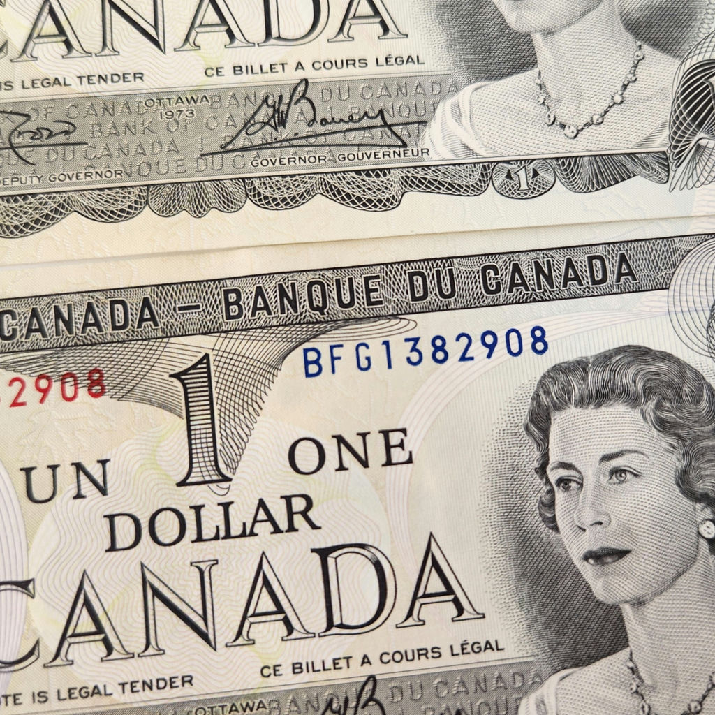 1973 Canadian $1 Bills Sequencial Bank Notes  - image 4 of 8