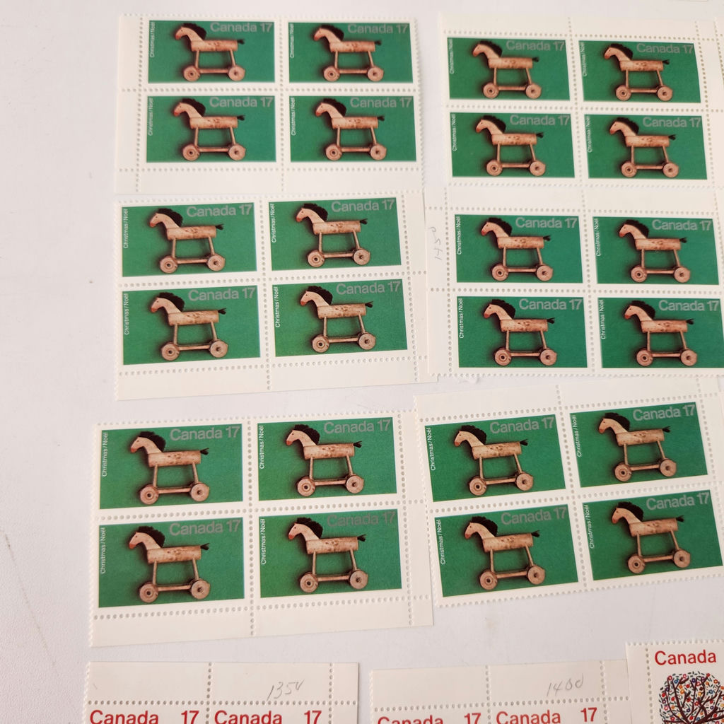 111 Canada Post 1979 Christmas Year of the Child Stamps 17 Cent - image 2 of 6