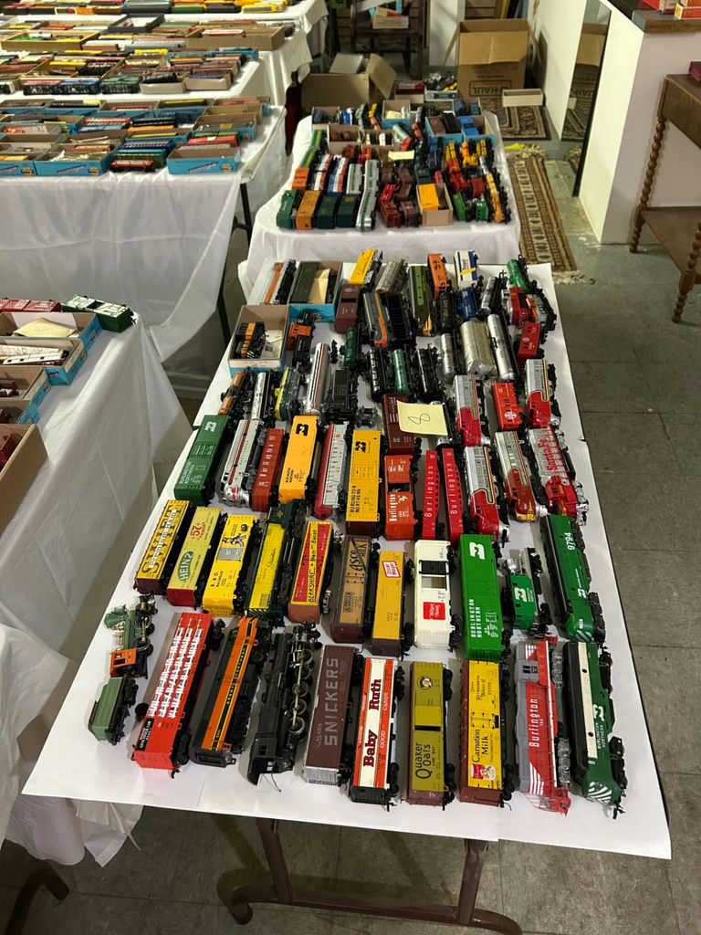 Huge HO Train Collection - image 11 of 16