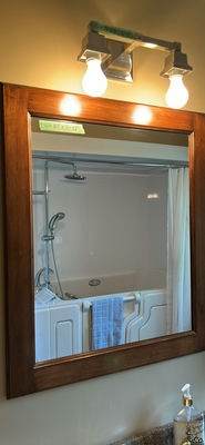 Mirror with wooden frame - Image 1 of 2
