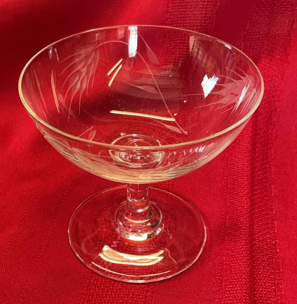 9 Vintage Etched Champagne Glasses - image 2 of 3