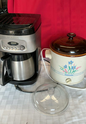 Two Small Kitchen Appliances - Image 1 of 4