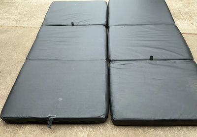 Four black folding gym mats - Image 1 of 3