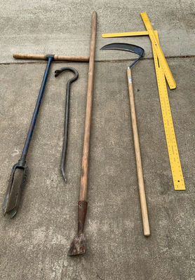 Specific Long Handled Tools - Image 1 of 4