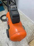 Portable Air Compressor - thumbnail 3 of 6