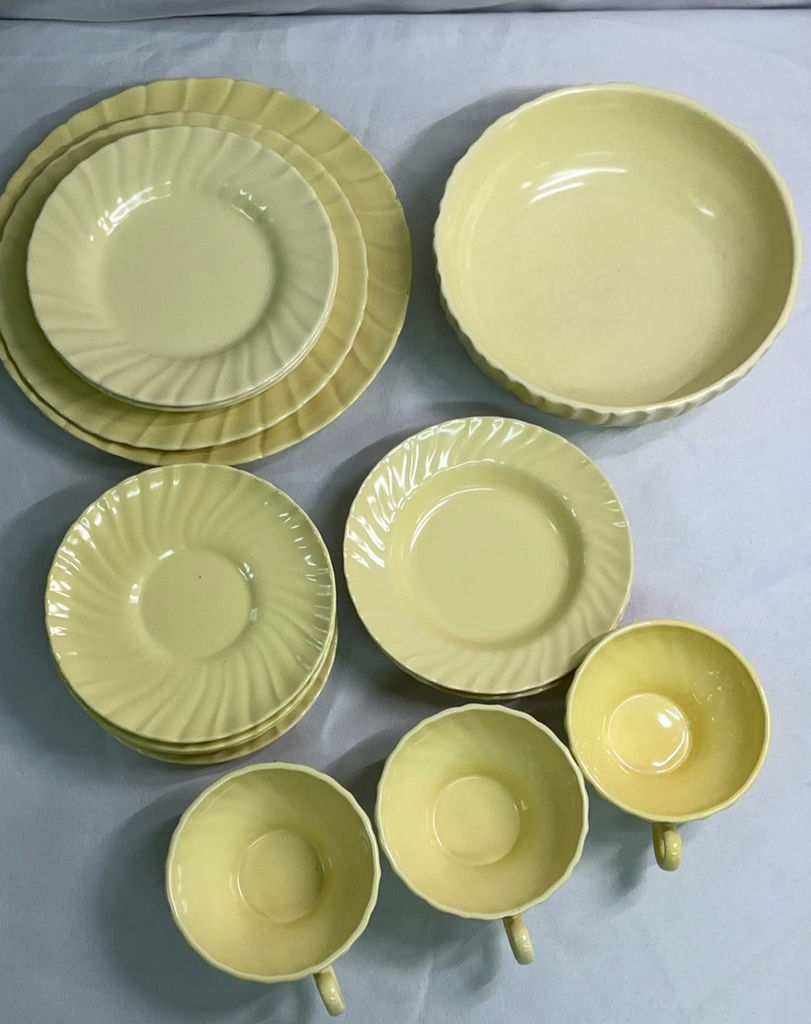 Pale Yellow Franciscan Coronado dishes - image 1 of 15