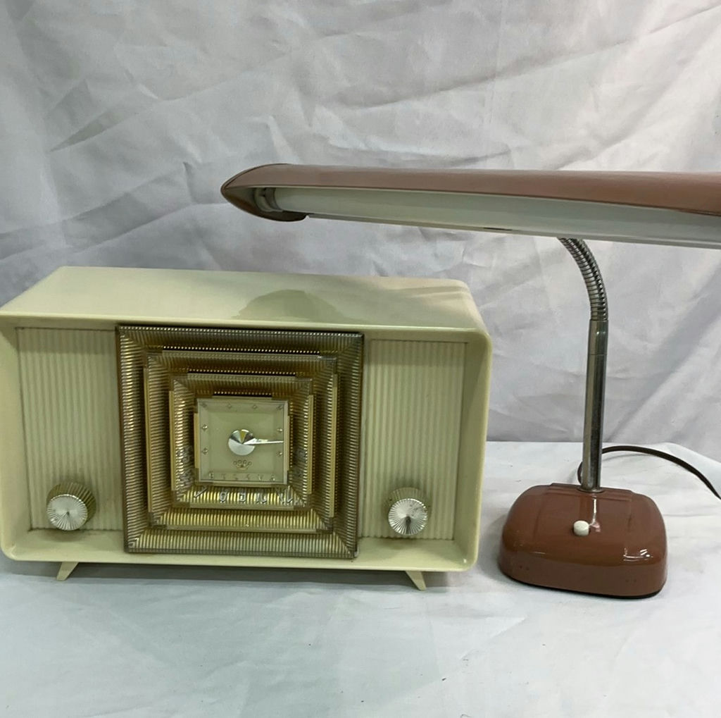 Vintage Bulova Clock Radio And an Underwriters Portable Desk Lamp - image 1 of 10
